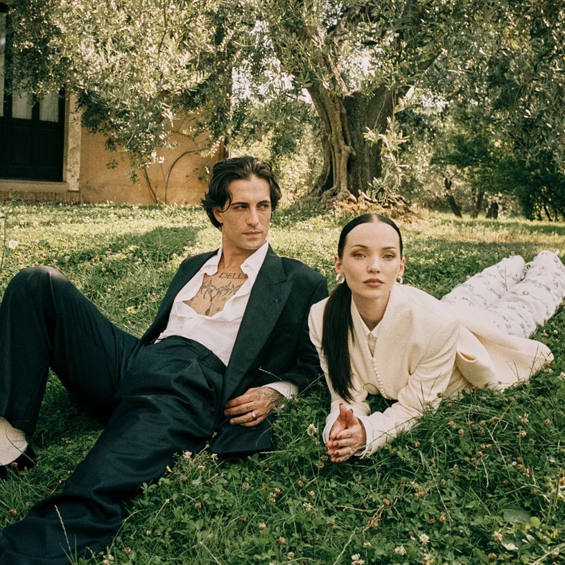婚礼将至，Dove Cameron 与 Damiano David 谈爱情与远离聚光灯的生活